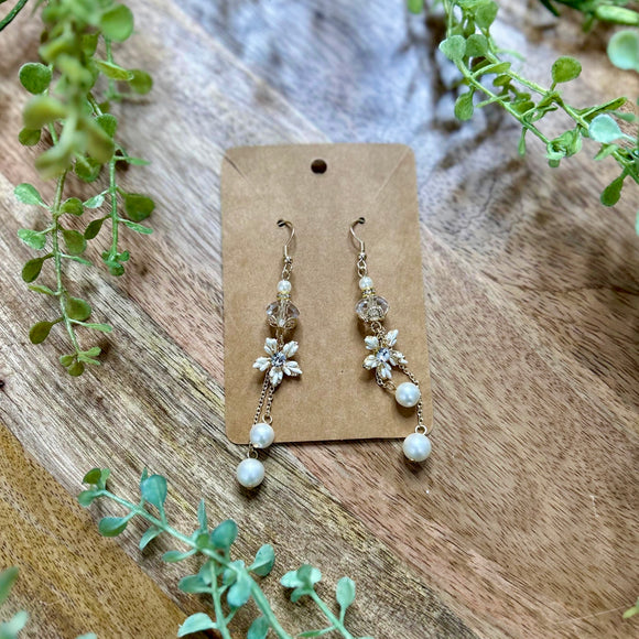 Pearls Crystal & Rhinestone Light Gold Earrings