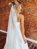 Lace Trimmed Waltz Veil