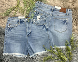 Mid Rise Fray Hem Shorts
